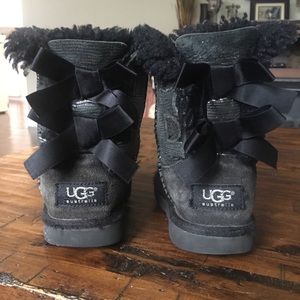 UGG Australia Black Silver Bow 9
